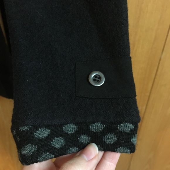 ICELANDIC DESIGN 100% Wool Black Full Zip Sweater - Picture 2 of 8